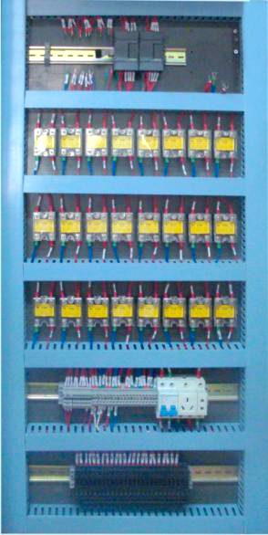 株洲日月科技設(shè)備有限公司,PLC系列數(shù)控型加藥機,管道往復式取樣機